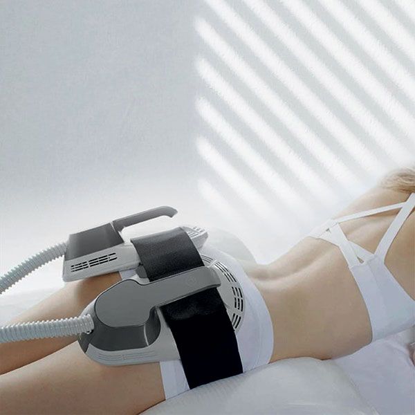 Muskelaufbau und Fettabbau mit dem BODYformer in deinem Solarium und Sonnenstudio Fit for Sun in Bielefeld. 
